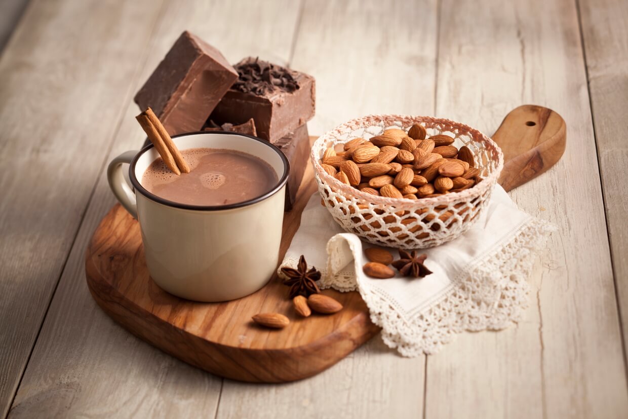 Chocolate con Leche de Almendras
